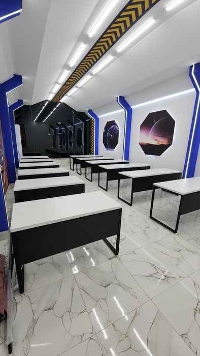 O'quv setrlari uchun stol va stullar