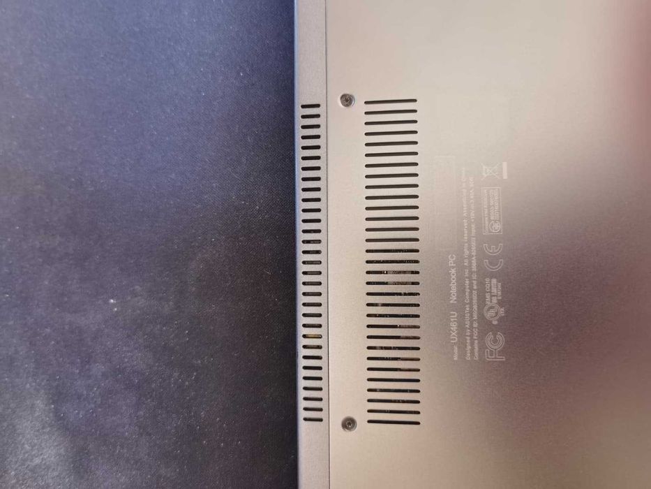 ASUS ZenBook Flip 14 UX461U 2-in-1 Touchscreen 360° + Stylus + Husă