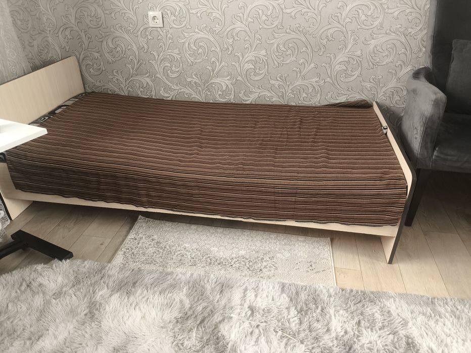 Кровать односпалка