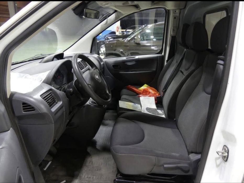 TOYOTA Proace 2015 — imagine 3