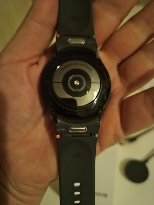 Смарт часовник Samsung - Galaxy Watch FE, 40 mm, 1,2'', черен