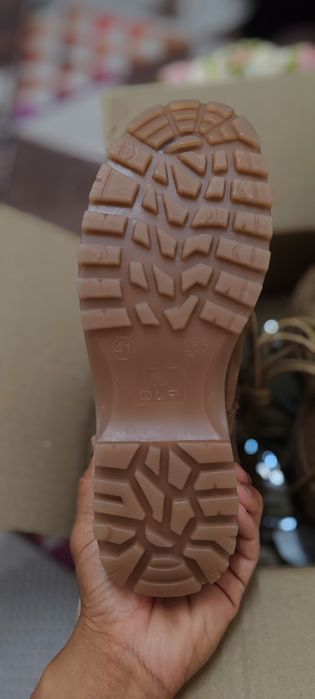 Берцы бежевый новый