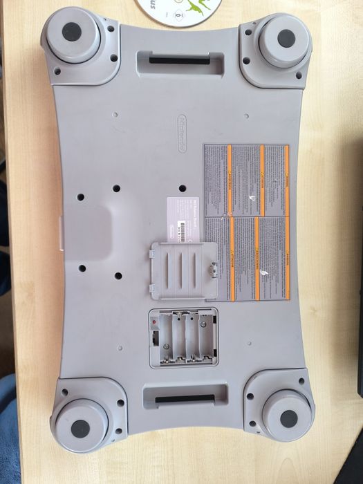 Nintendo Wii fit board+Wii fit Plus