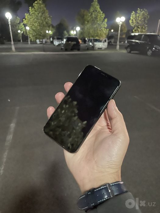 Iphone 11 pro 256Gb sotuvda