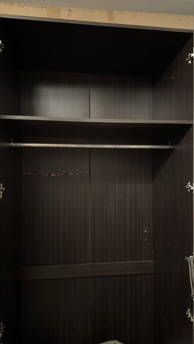 Продаётся большой шкаф