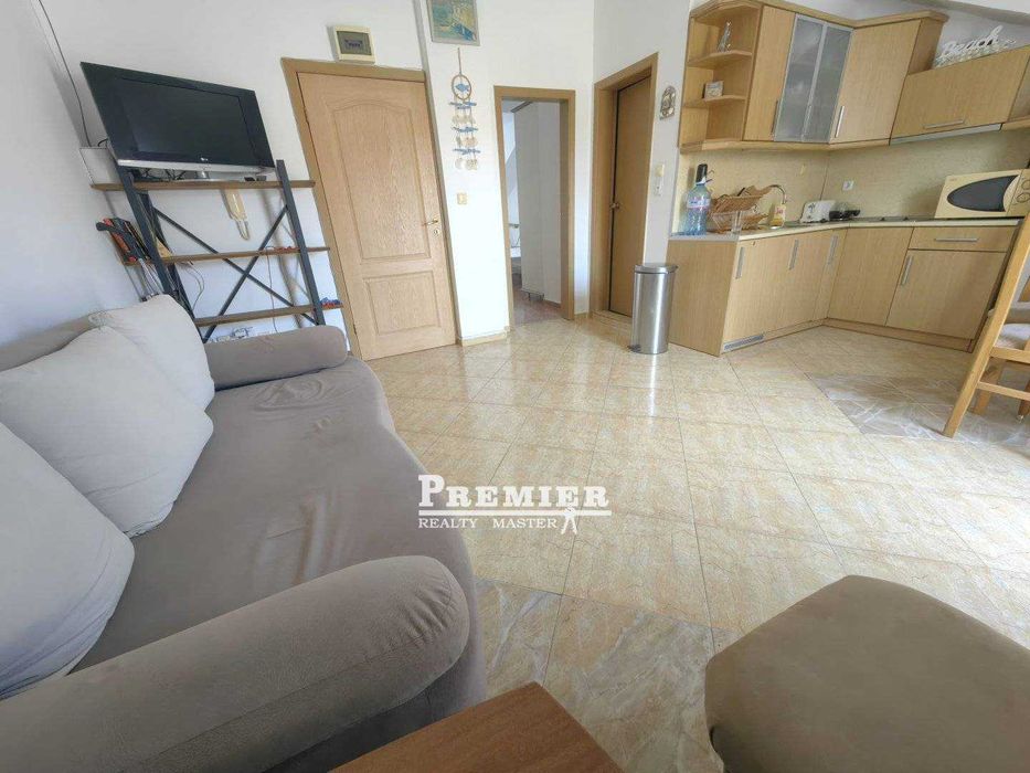 Продава се Двустаен апартамент в Бургас, Акациите - 55 кв.м за 1510 €/кв.м - Снимка #2