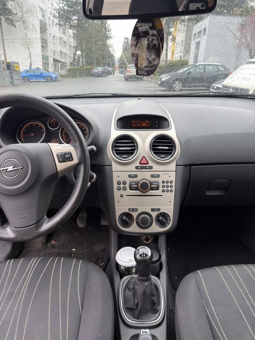 Vând Opel Corsa D