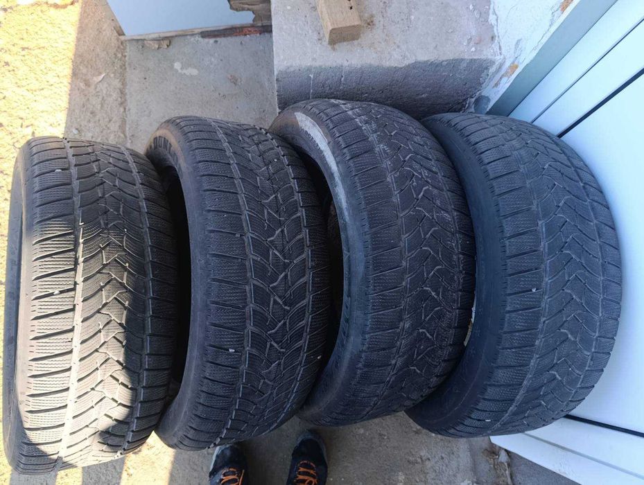 Зимни DUNLOP WINTER SPORT 5 SUV 18" 4бр. размер 255/55/18