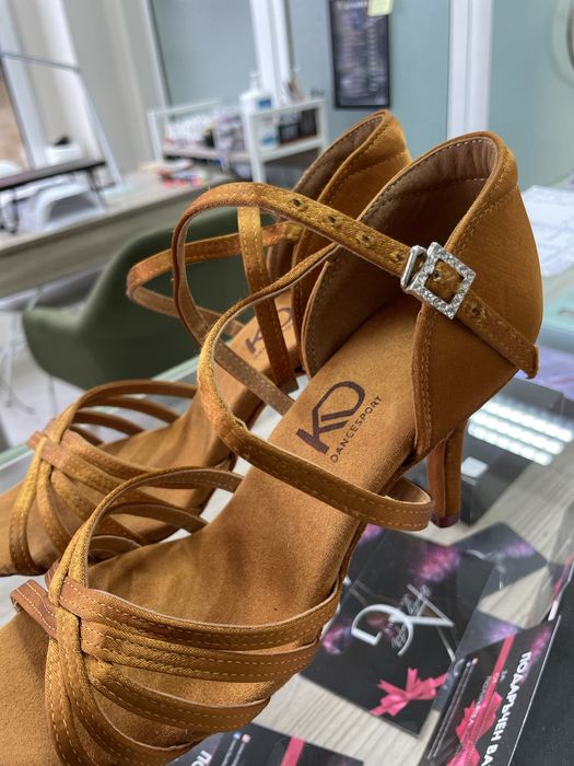 Обувки за танци