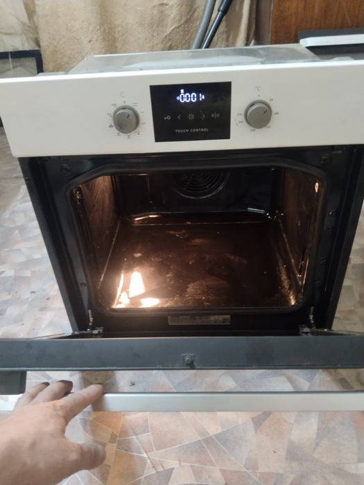 Продам духовка Gorenje