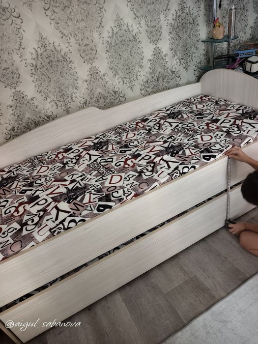 продам кровать 50 тыс с матрасами