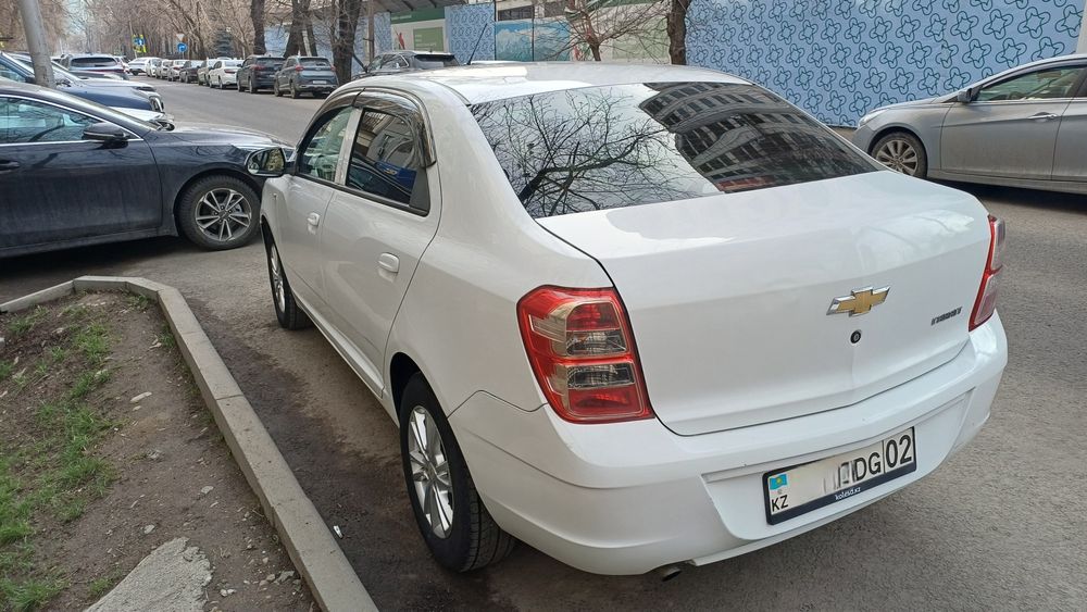 Шевроле кобальт 2021