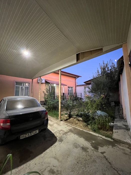 Uy sotiladi 3,7 sotix 4 xonali