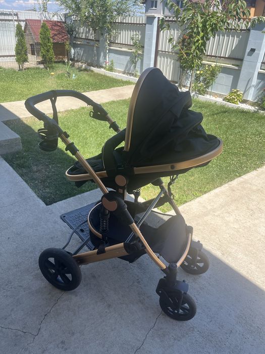Vand Carucior 3 in 1. Stare foarte buna.