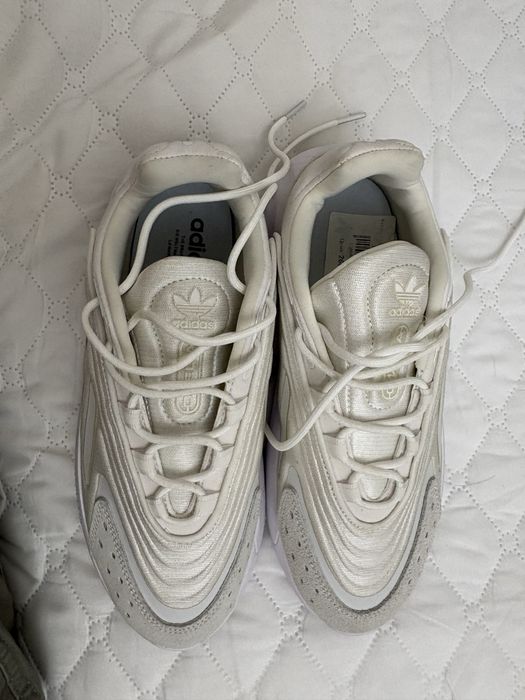 Крассовки Adidas Ozelia