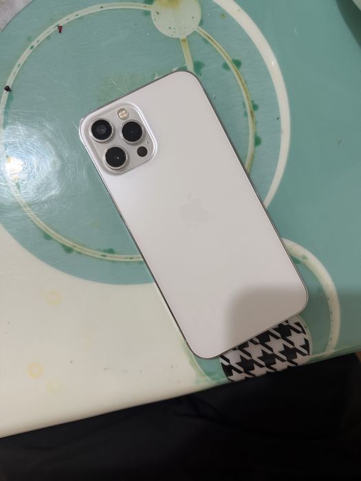 Iphone 12 pro Maks
