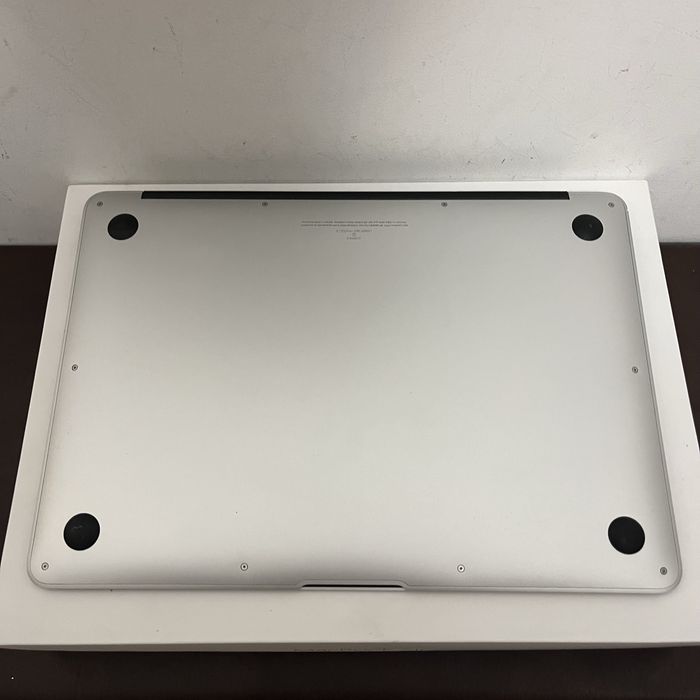 Macbook Air 13” 2017 i5