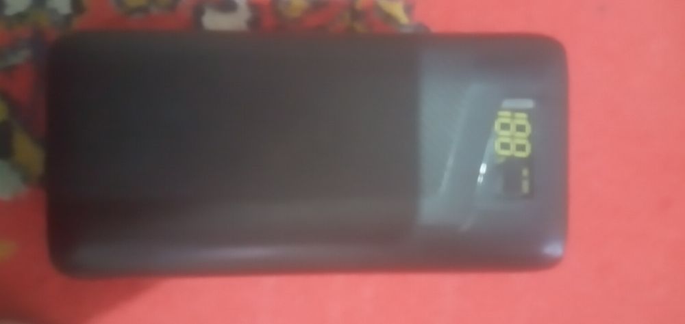 Повер банк продам