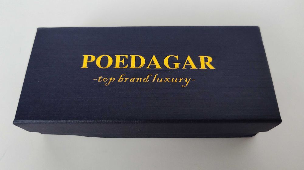 Луксозен дамски часовник - нов!