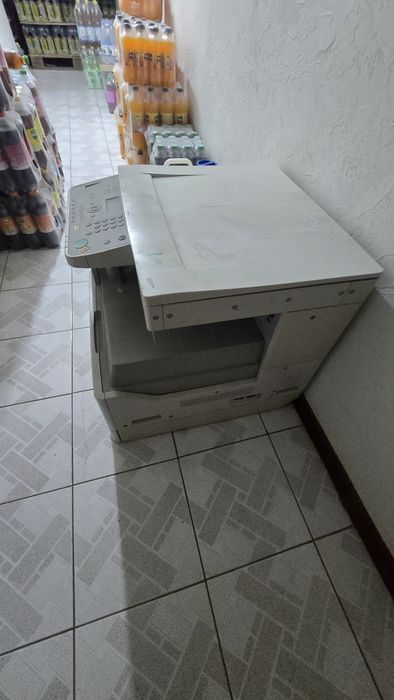 Принтер Canon в отличном состоянии.