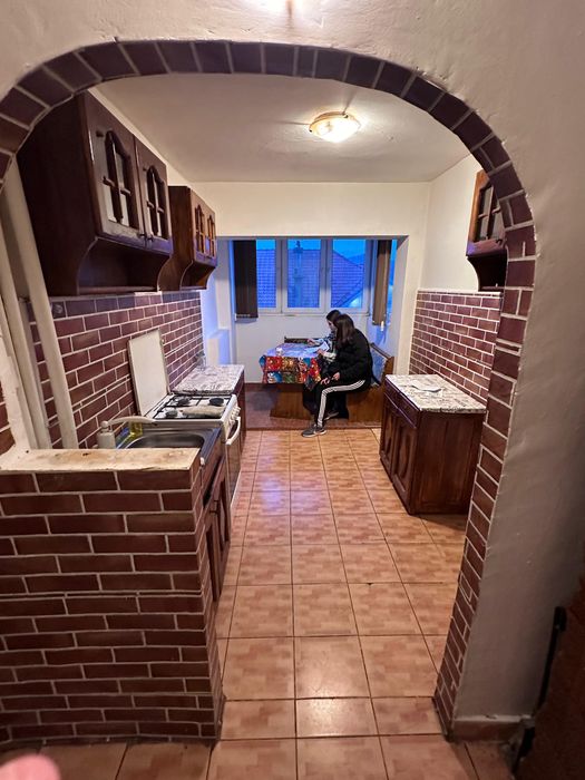 Apartament de inchiriat 2 camere in Lipova,central.