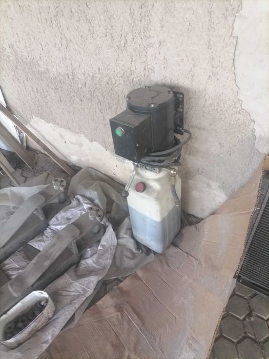 Автопадемник на 3.5тон новыи