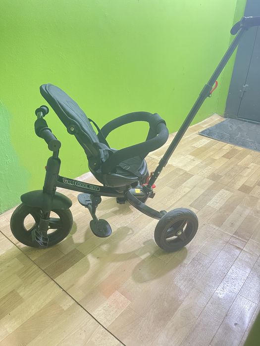 Трехколесный велосипед