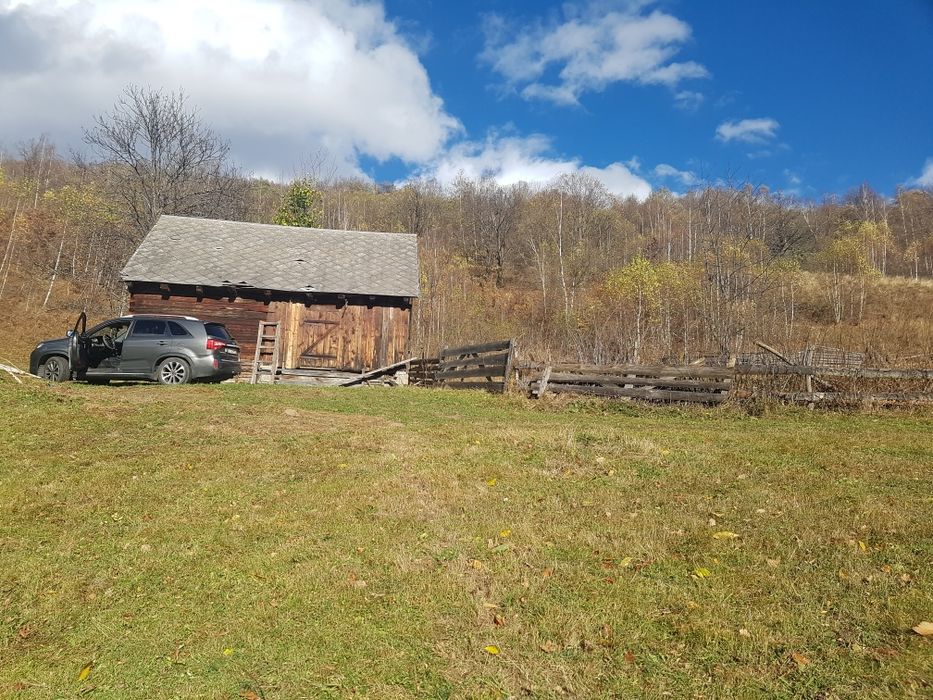 Teren intravilan casa,cabaneValea Ierii, sat Plopi