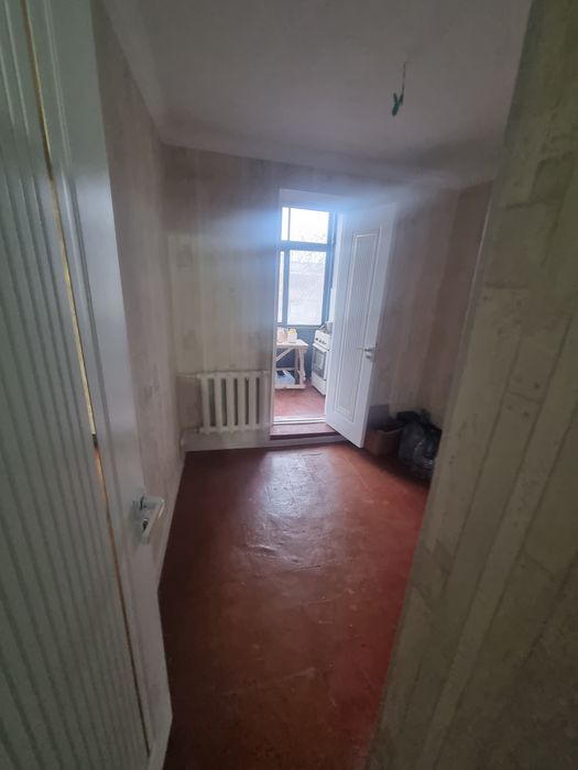 Chilonzor 25 kvartalda 2/5/5  450$