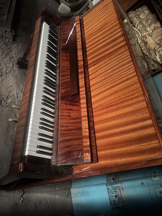 Пианино качественный