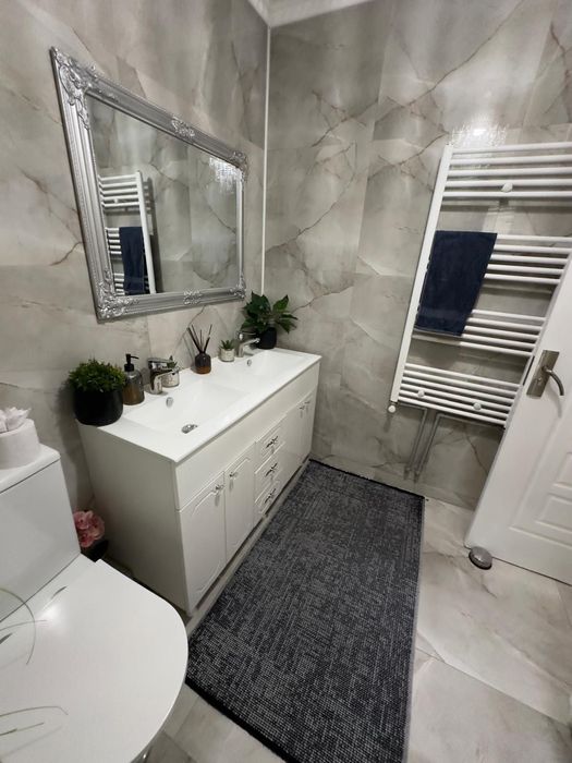 Vând apartament doua camere