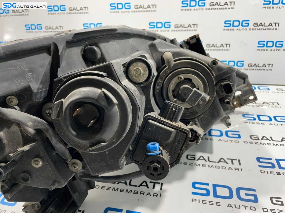 Far Stanga Xenon Mazda 5 2005 - 2010 [C3459SOS]