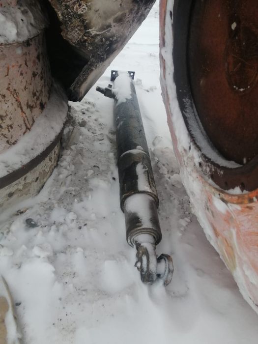 Продам гидроцилиндр камаз 6520
