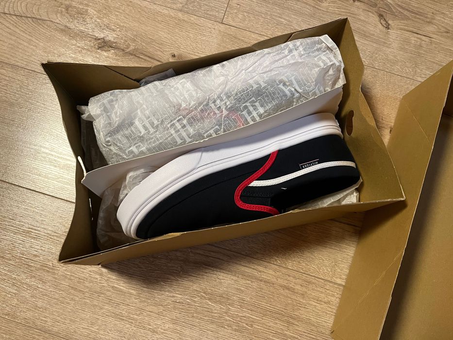 Încălțăminte Noua