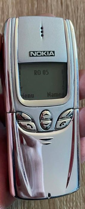 Nokia 8210  hibryd ( decodat, baterie Nou nouță, impecabil)