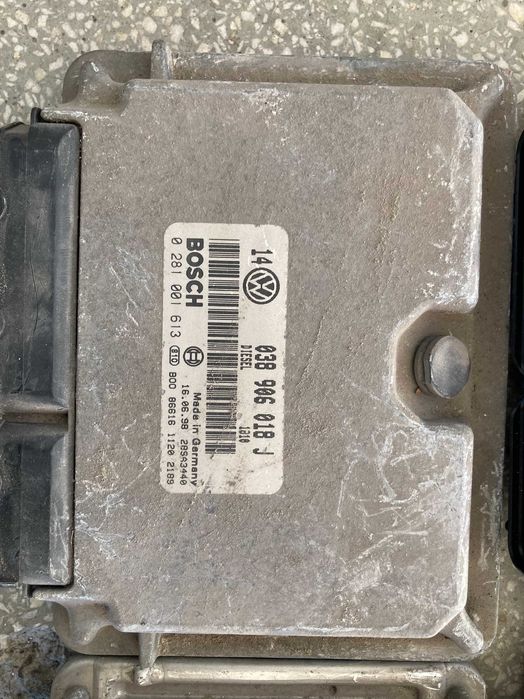 Компютър еку ecu електронен блок двигател Голф 4 1.9тди ahf 110кс