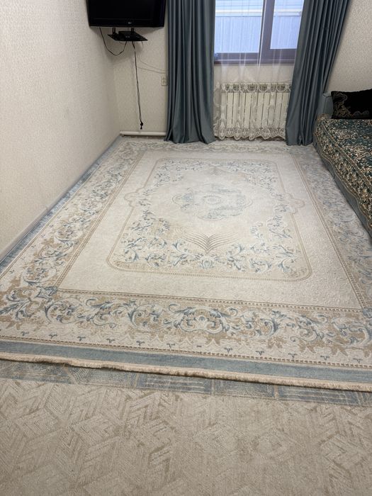 Продам ковер хороший