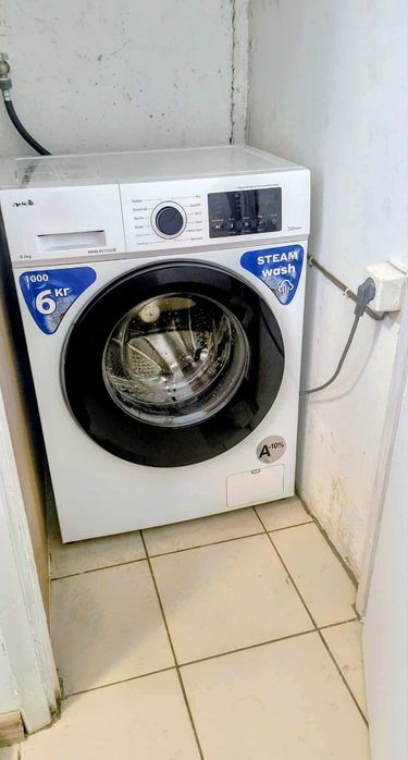 Дава се под наем Тристаен апартамент в София, Зона Б-18 - 94 кв.м за 650 € - Снимка #5