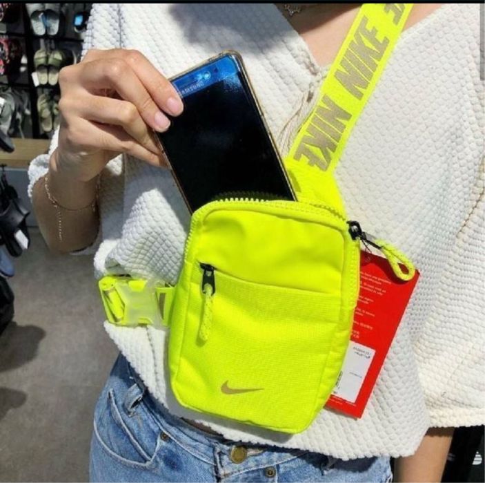 Висок клас чанта Advance crossbody bag