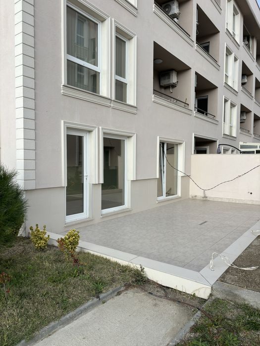 Продава се Тристаен апартамент в Пловдив, Южен - 131 кв.м за 650 €/кв.м - Снимка #3