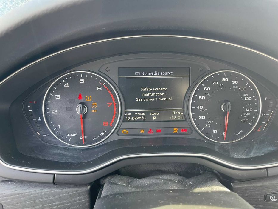 Dezmembrez Audi A4 B9 2017 2.0 Tfsi Automat