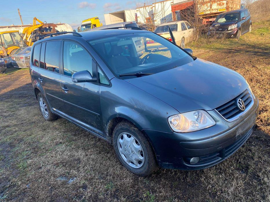 VW Touran 2.0 BSX НА ЧАСТИ метан бензин туаран