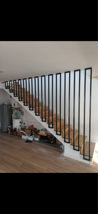 Balustradă,fier forjat,riflaje metalice, Balcoane etc