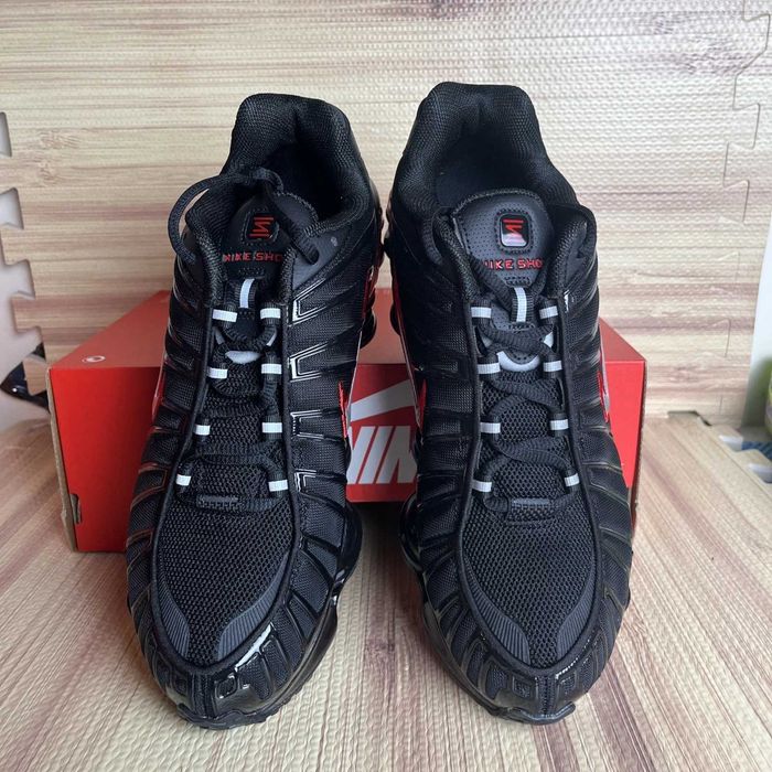 НОВИ! / NIKE / Shox TL / Black & University Red