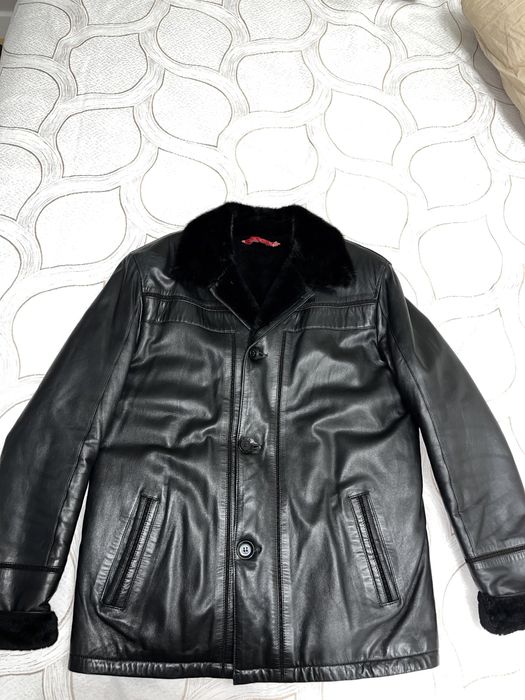 Кожанная куртка размер 52