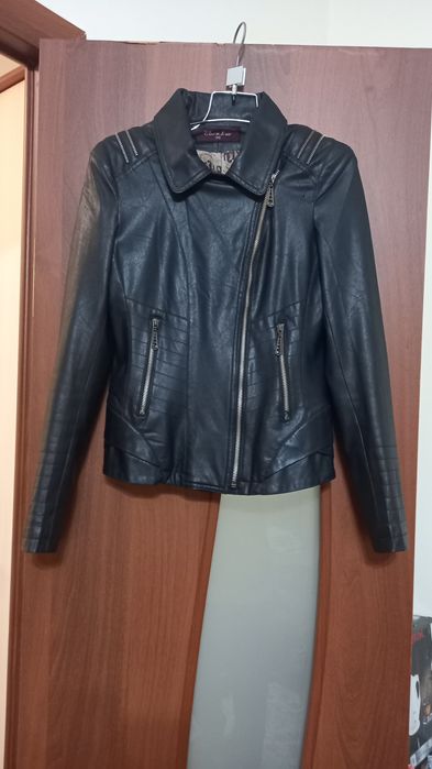 Продам пальто демисезонное