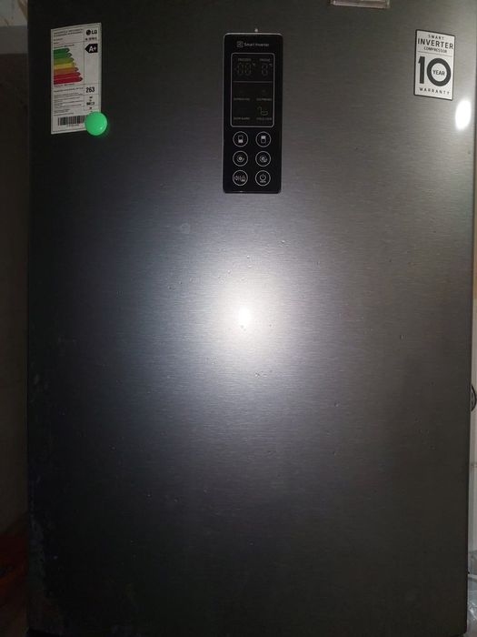 продам холодильник LG