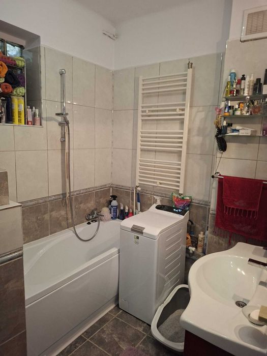 apartament 2 camere decomandat