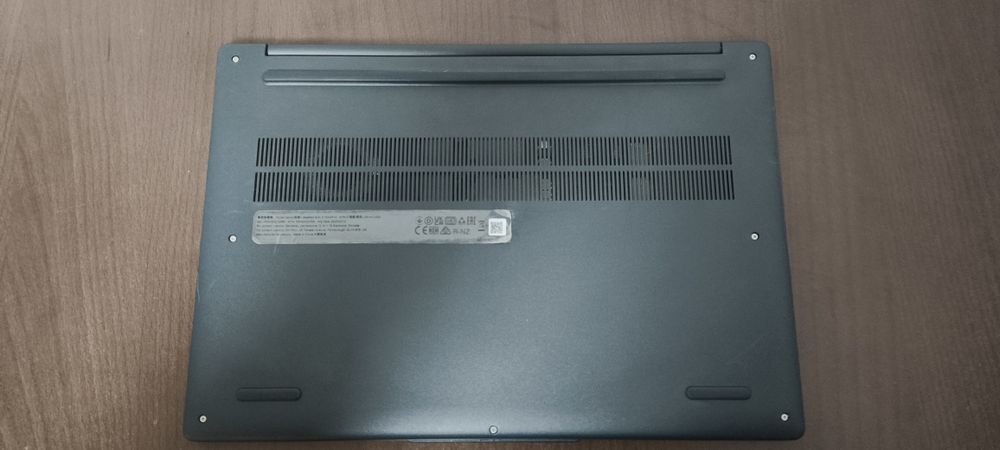Laptop Lenovo IdeaPad Slim 3 15AHP10