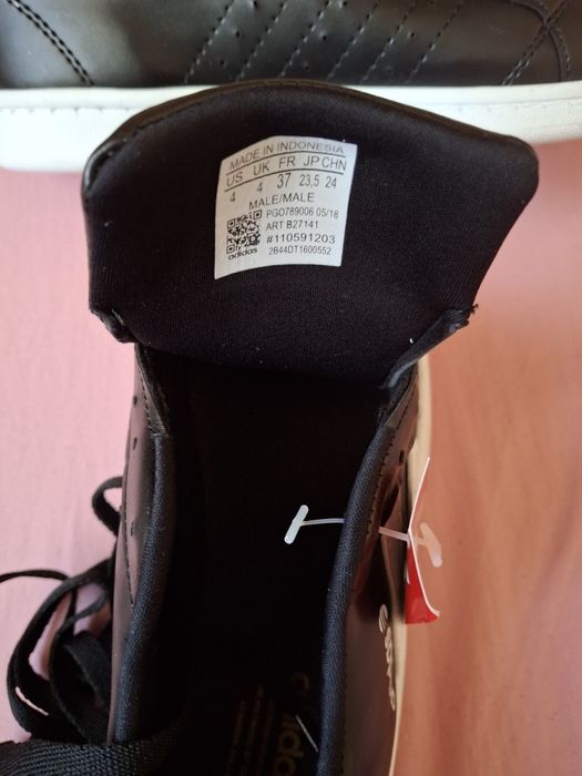 Adidasi Noi Unisex  ( Adidas)
